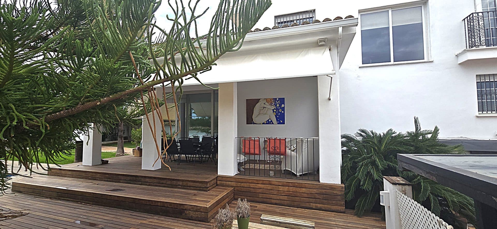 Chalet de 531 m² con Piscina y Parcela de 1.095 m² en Náquera 8