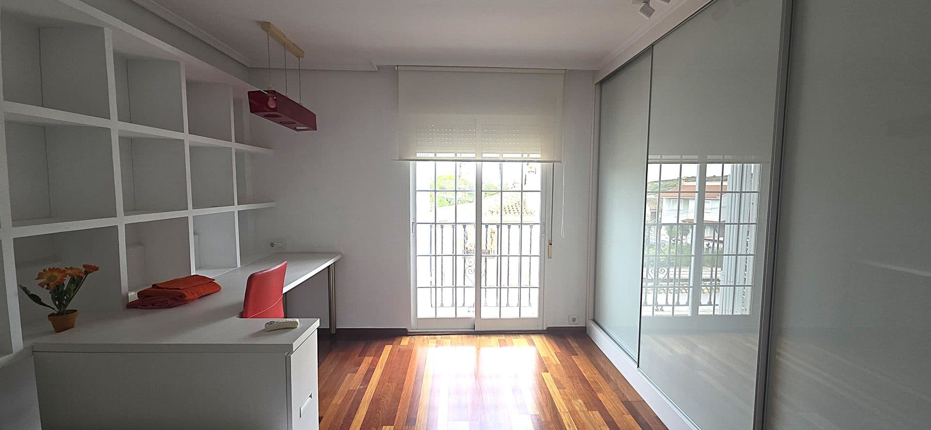 Chalet de 531 m² con Piscina y Parcela de 1.095 m² en Náquera 17