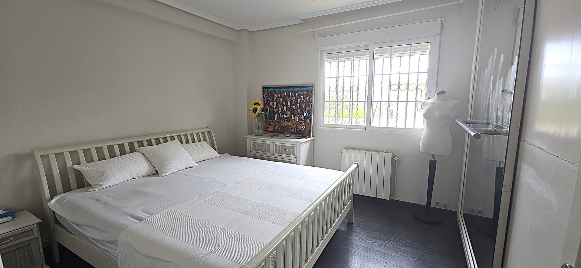 Chalet de 531 m² con Piscina y Parcela de 1.095 m² en Náquera 18
