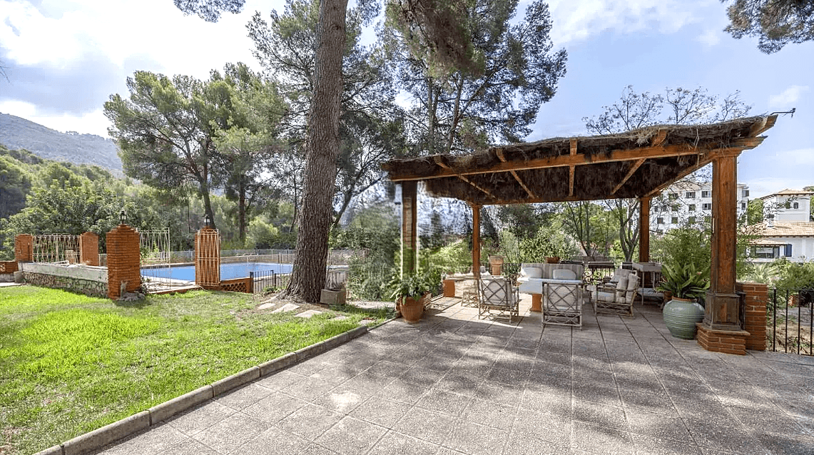 Villa Independiente de Lujo en Náquera — Refugio con Vistas a la Montaña 9